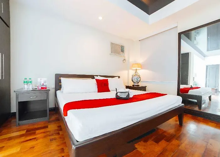 Reddoorz Plus Near Naia Expressway Hotel