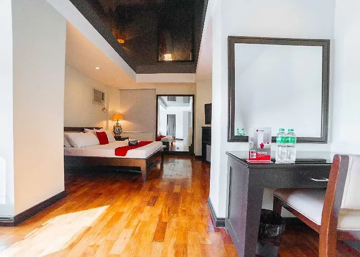 Reddoorz Plus Near Naia Expressway 3*